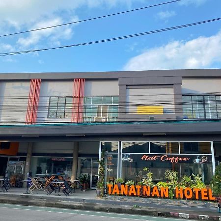 Tanatnan Hotel Ranong Esterno foto